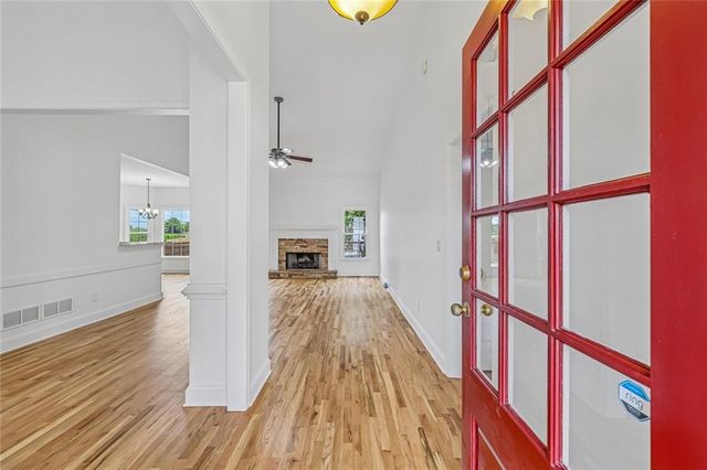 7125 Creek Ridge, Gainesville, GA 30506