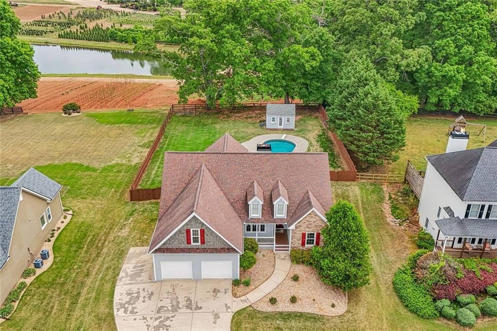 7125 Creek Ridge, Gainesville, GA 30506