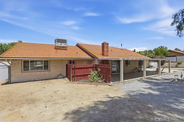 17531 Calle Del Corral, Riverside, CA 92504