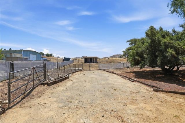 17531 Calle Del Corral, Riverside, CA 92504