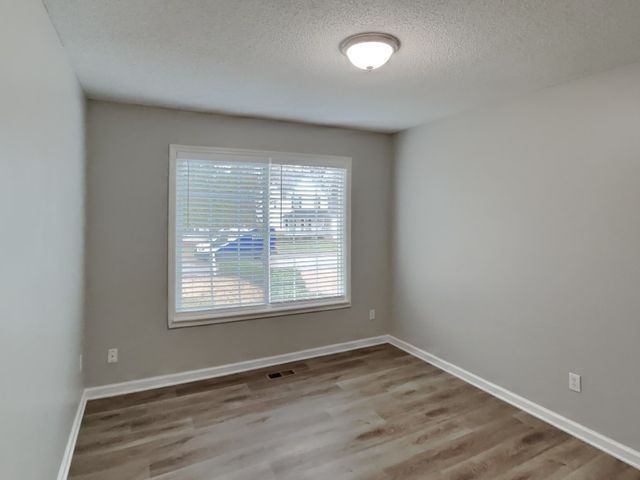 437 Bradford Cir, Columbia, TN 38401