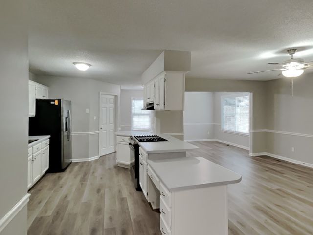 437 Bradford Cir, Columbia, TN 38401