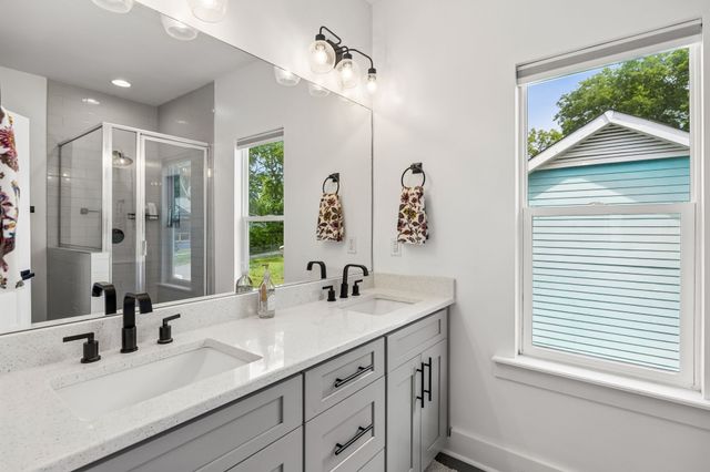 1732B 25th Ave, N, Nashville, TN 37208
