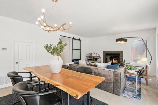 1609 Honeysuckle Court, Encinitas, CA 92024