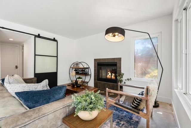 1609 Honeysuckle Court, Encinitas, CA 92024