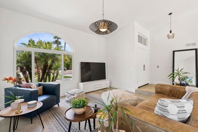 1609 Honeysuckle Court, Encinitas, CA 92024