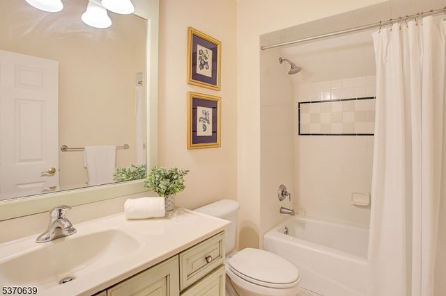 579 Goritz Road, Alexandria Twp., NJ 08802