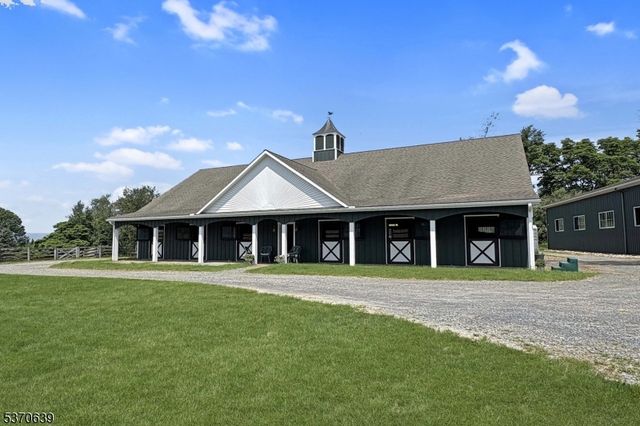 579 Goritz Road, Alexandria Twp., NJ 08802