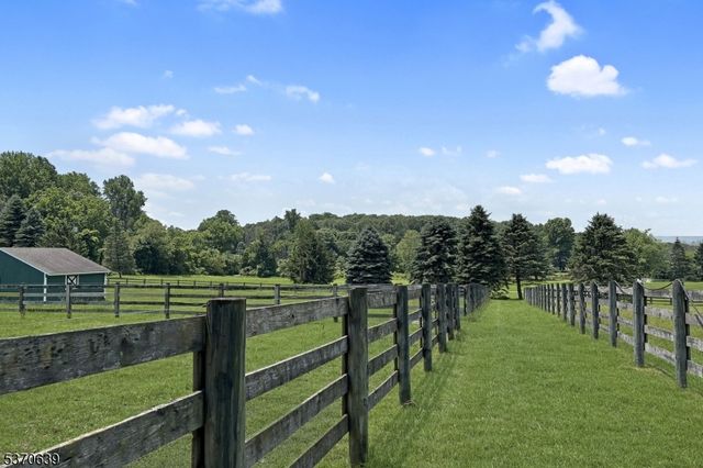 579 Goritz Road, Alexandria Twp., NJ 08802