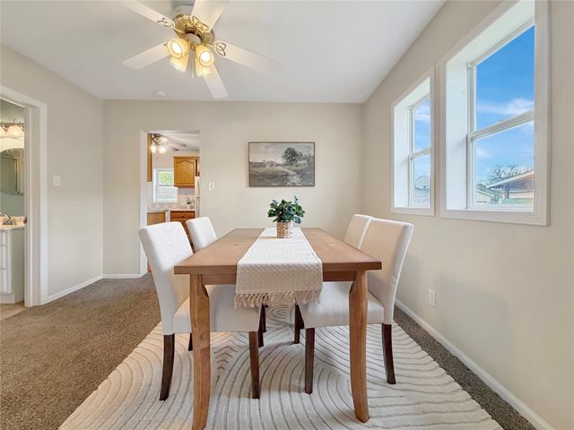 1909 E 24th Street, Des Moines, IA 50317