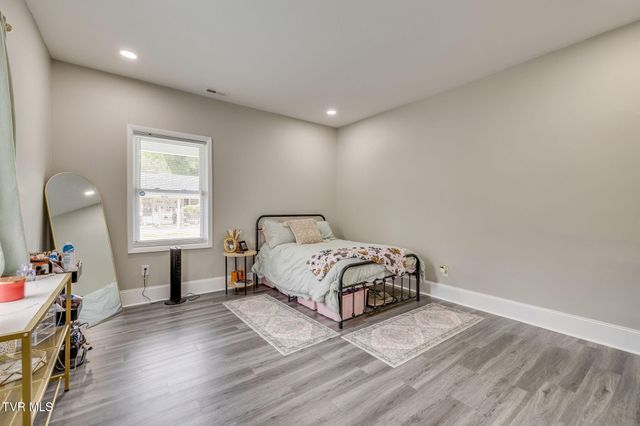 1825 Mary Street, Johnson City, TN 37604