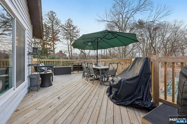 269 Paterson Avenue, Midland Park, NJ 07432