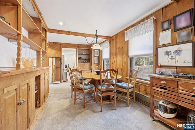 269 Paterson Avenue, Midland Park, NJ 07432