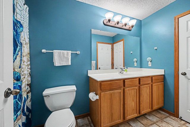 5443 Brewer Lane, Inver Grove Heights, MN 55076