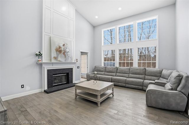 2043 Centennial Drive, Canton, MI 48187