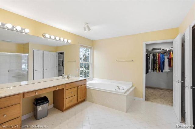 2043 Centennial Drive, Canton, MI 48187