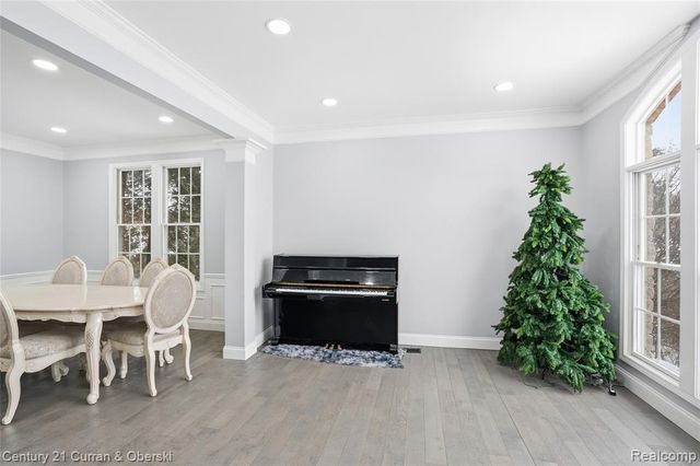 2043 Centennial Drive, Canton, MI 48187