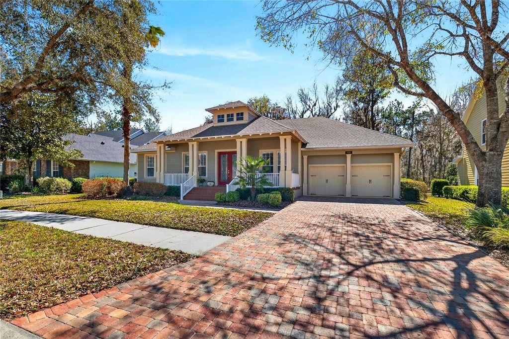 Image 5 of property listing at 19502 MOSSY OAK COURT, Brooksville, FL 34601