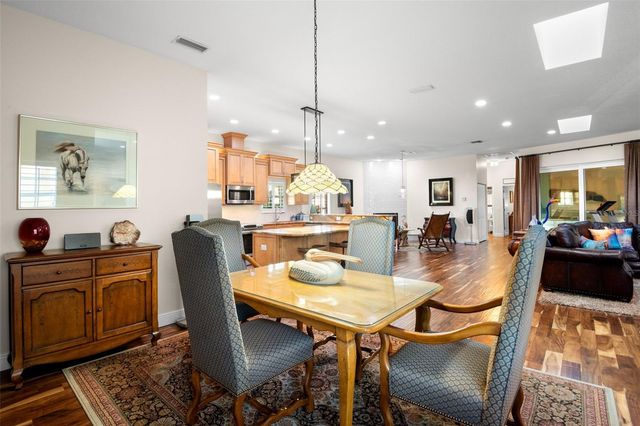 3045 CREST DRIVE, Clearwater, FL 33759