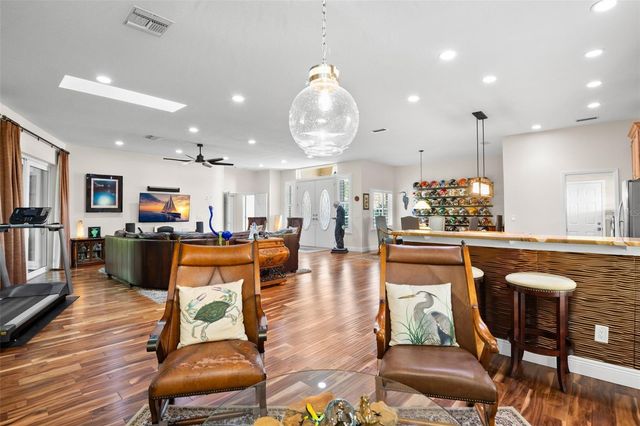 3045 CREST DRIVE, Clearwater, FL 33759