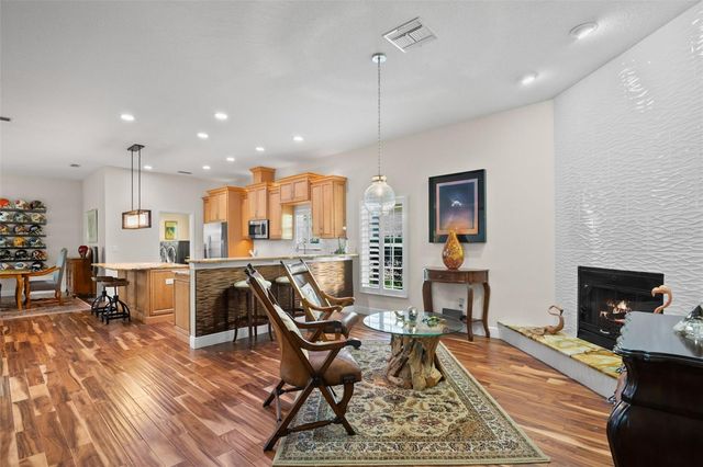 3045 CREST DRIVE, Clearwater, FL 33759