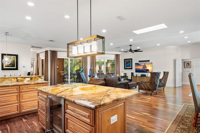 3045 CREST DRIVE, Clearwater, FL 33759