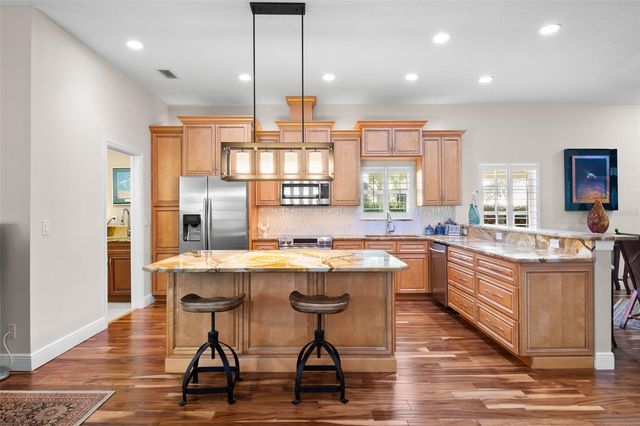 3045 CREST DRIVE, Clearwater, FL 33759