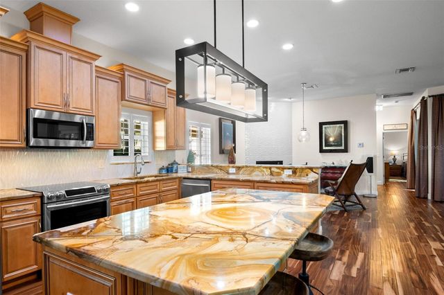 3045 CREST DRIVE, Clearwater, FL 33759