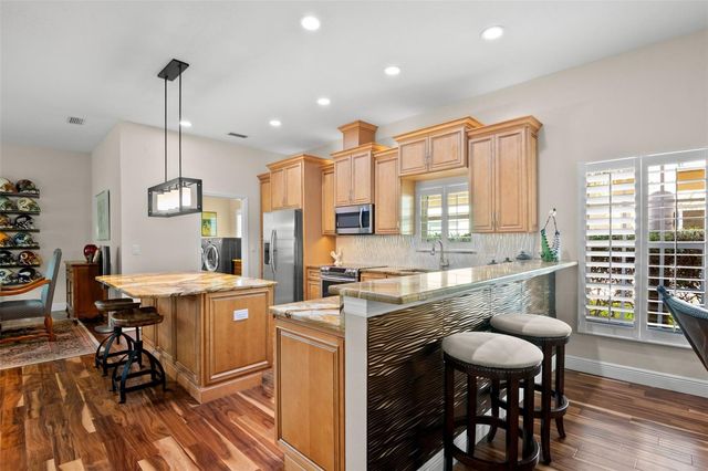 3045 CREST DRIVE, Clearwater, FL 33759