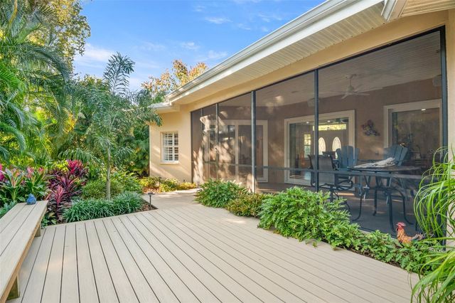 3045 CREST DRIVE, Clearwater, FL 33759