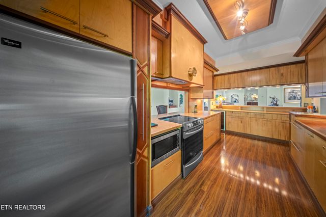513 Cumberland Cove Rd, Monterey, TN 38574