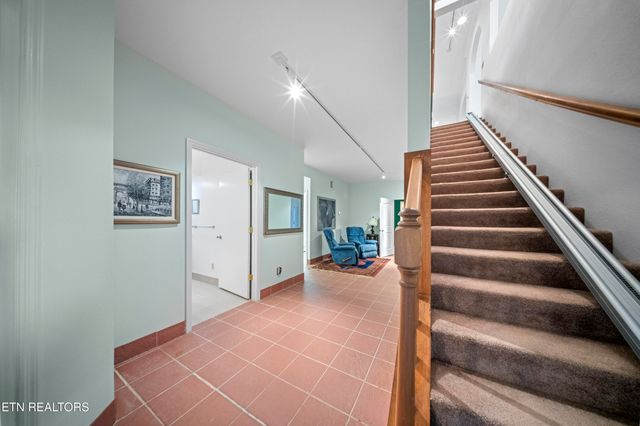 513 Cumberland Cove Rd, Monterey, TN 38574