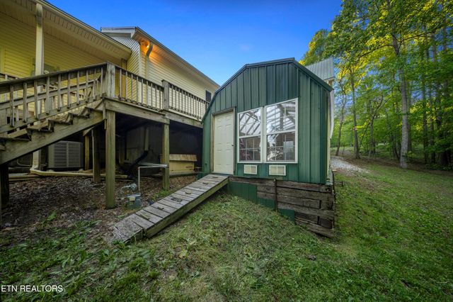 513 Cumberland Cove Rd, Monterey, TN 38574