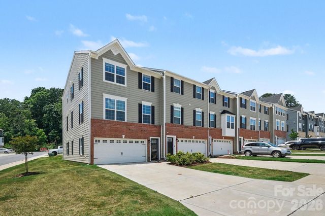 521 Moondance Drive, Gastonia, NC 28054