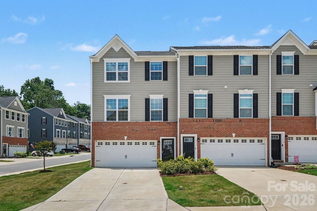 521 Moondance Drive, Gastonia, NC 28054
