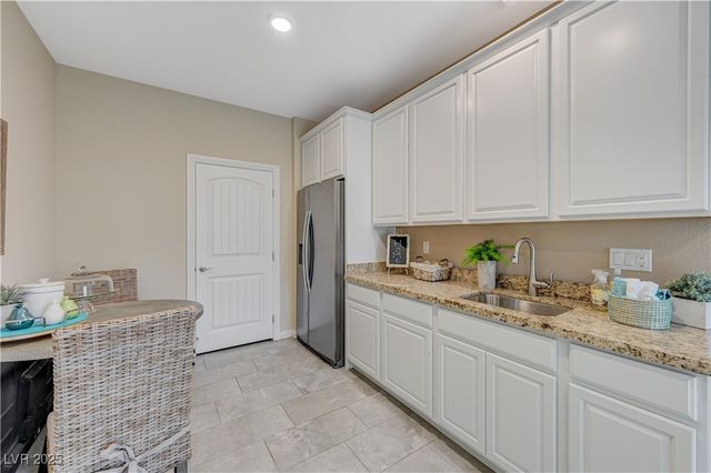 3728 River Heights Lane, Logandale, NV 89021