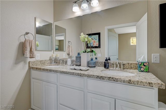 3728 River Heights Lane, Logandale, NV 89021