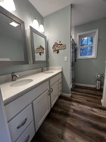 410 Glen Becker Court, Wisconsin Dells, WI 53965