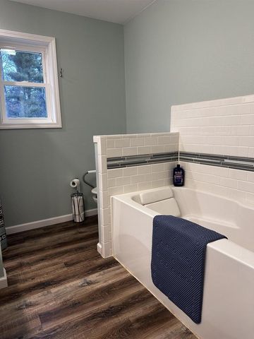 410 Glen Becker Court, Wisconsin Dells, WI 53965