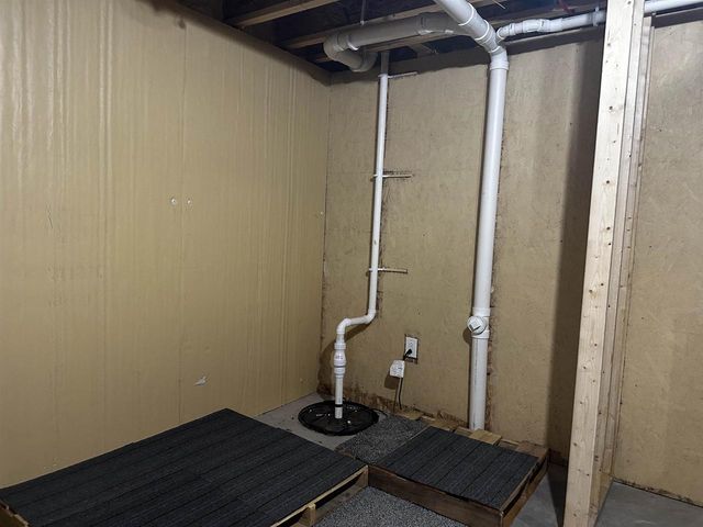 410 Glen Becker Court, Wisconsin Dells, WI 53965