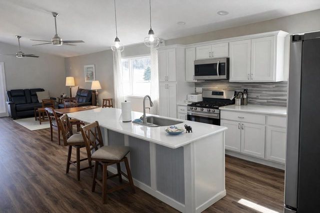 410 Glen Becker Court, Wisconsin Dells, WI 53965