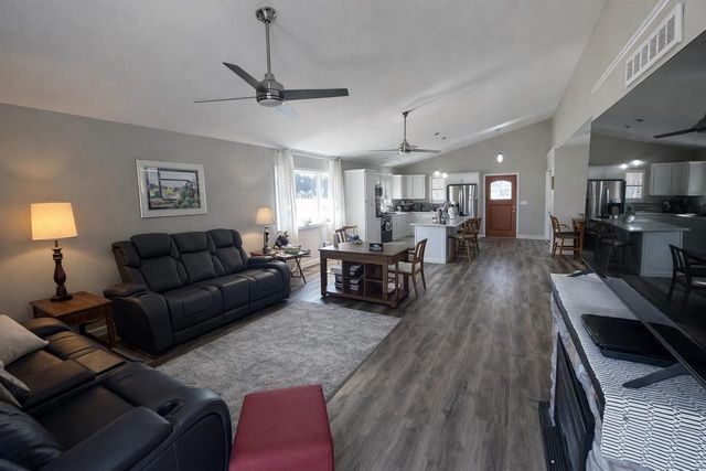 410 Glen Becker Court, Wisconsin Dells, WI 53965