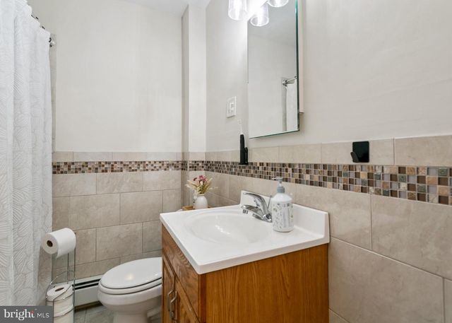 117 W WAYNE AVE, Aldan, PA 19018