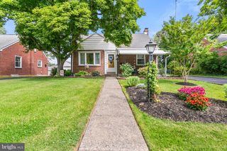 117 W WAYNE AVE, Aldan, PA 19018