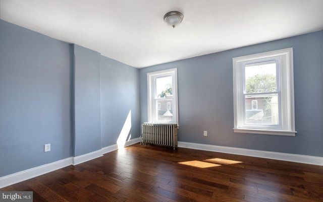 18 E 21ST ST, Chester, PA 19013