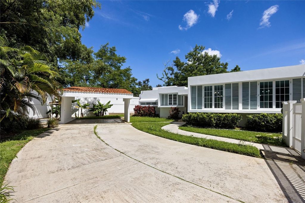 1 Street PASEO MAYOR E-19, San Juan, PR 00926