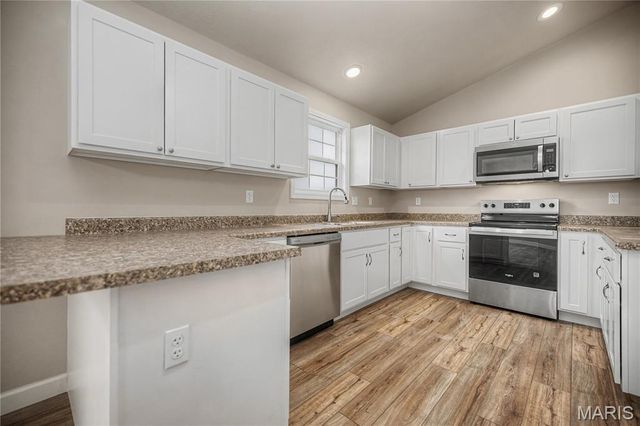 614 T Box Drive, St Clair, MO 63077