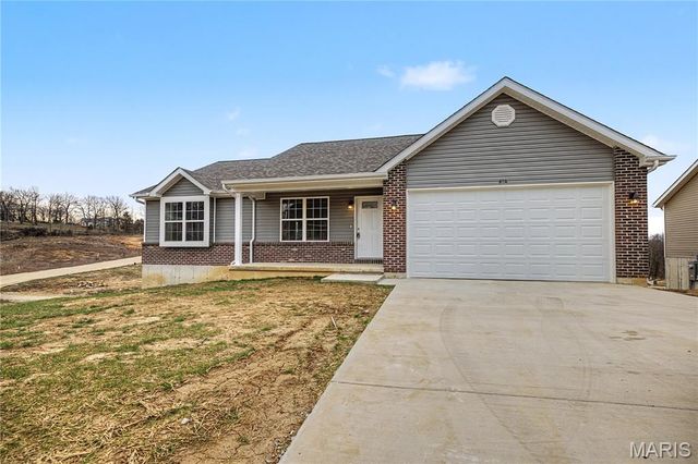 614 T Box Drive, St Clair, MO 63077