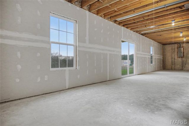 614 T Box Drive, St Clair, MO 63077