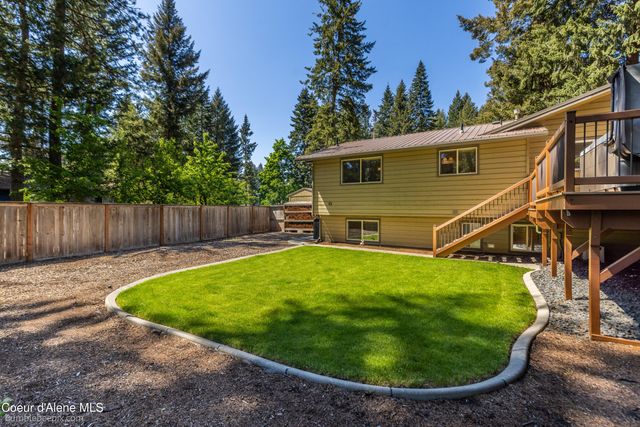 11982 N Emerald Dr, Hayden, ID 83835